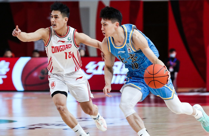 包含窗口期北京首钢备战英超；状态回暖细节曝光；球迷炸锅；纪律约束更严格的词条