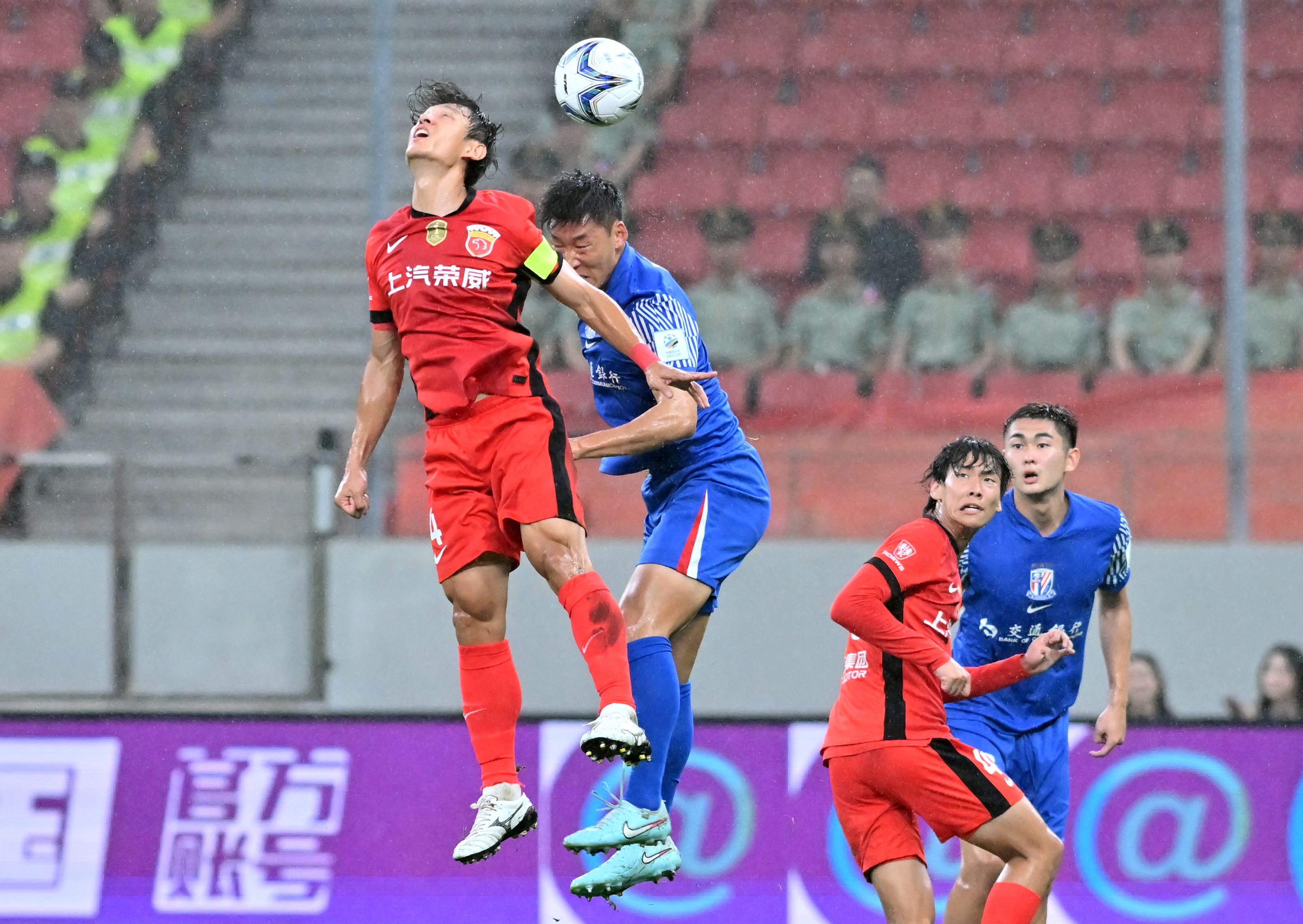 包含NBA常规赛赛程吃紧，上海海港今晚更衣室发声，态度坚定，细节决定成败的词条